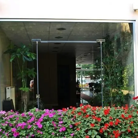 Hotel Mola 3*