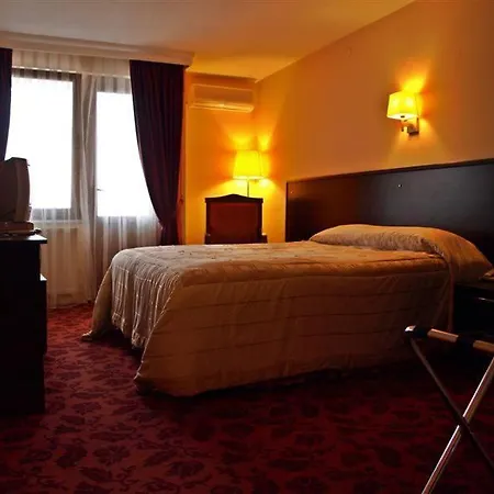 Mola Hotel